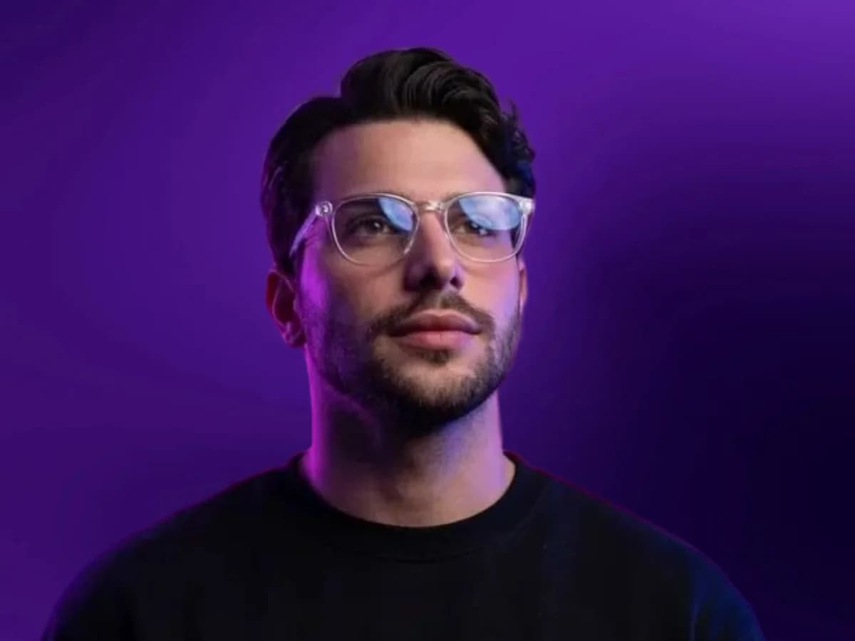 Change the background with ease